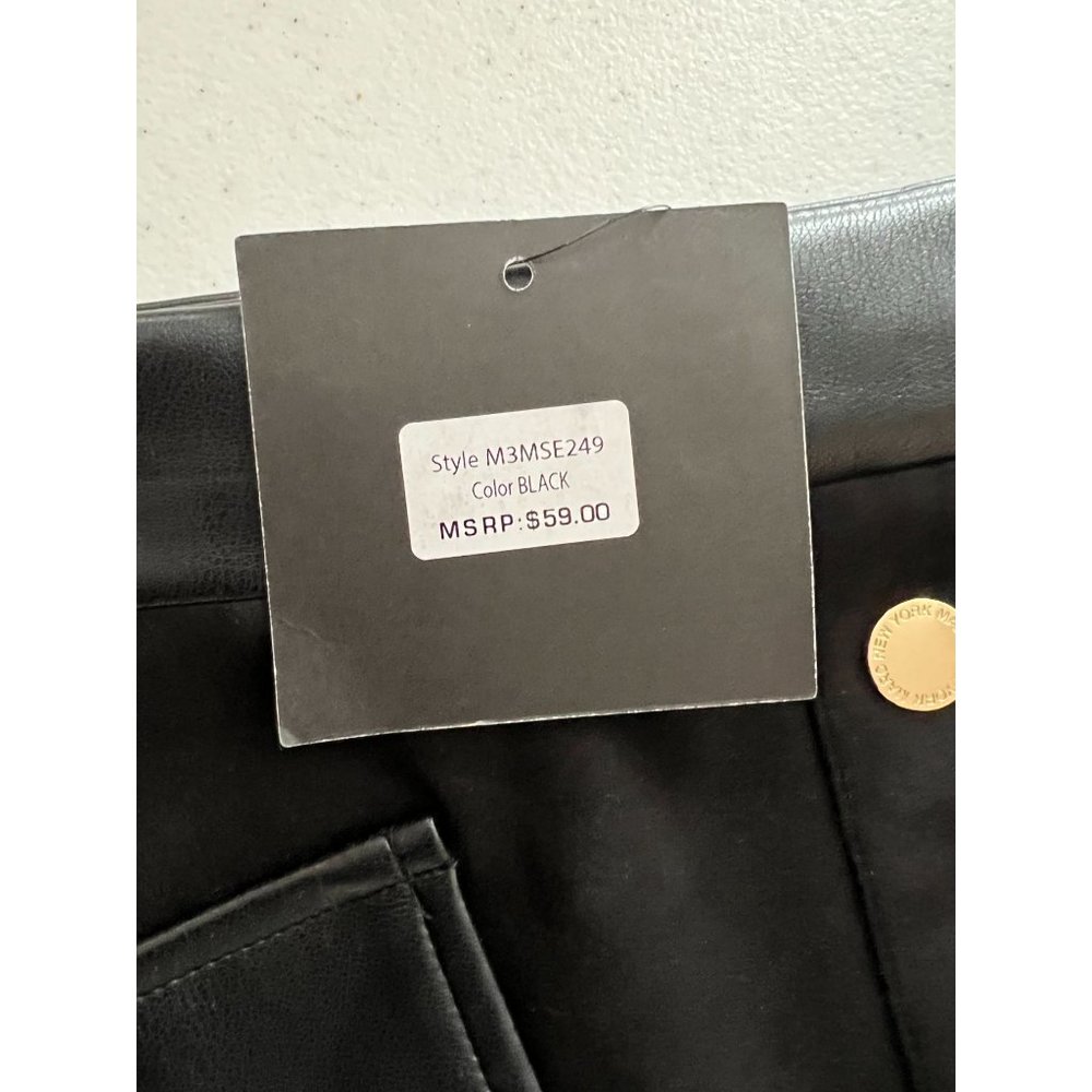 Andrew Marc NWT Sz XL Black  Faux Leather/Suede A-Line Pull On Skirt - Picture 8 of 9